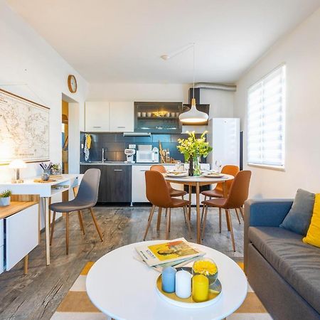 Apartman Olive Supetar Ngoại thất bức ảnh