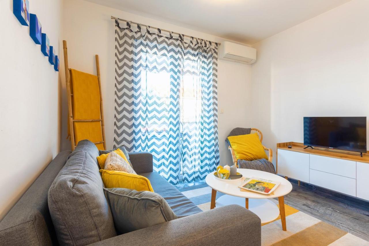Apartman Olive Supetar Ngoại thất bức ảnh
