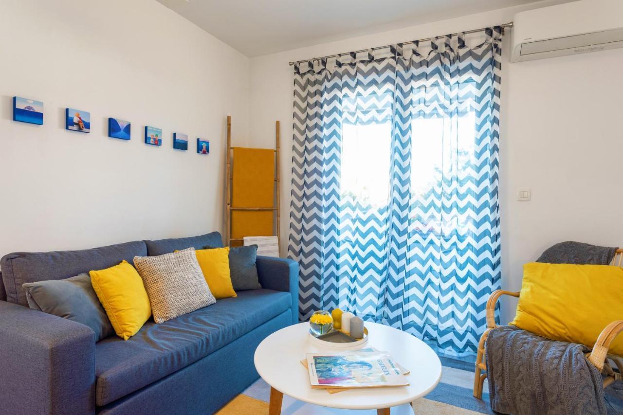 Apartman Olive Supetar Ngoại thất bức ảnh